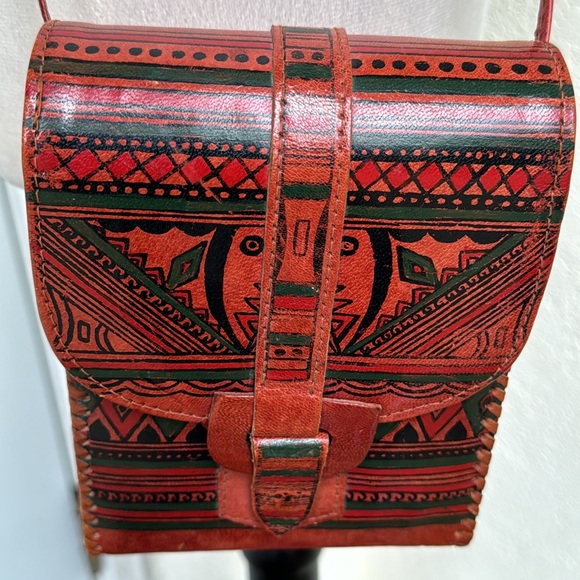 Handbags - Vintage - Hand Painted Leather Hard Case Crossbody bag. Button Closure.